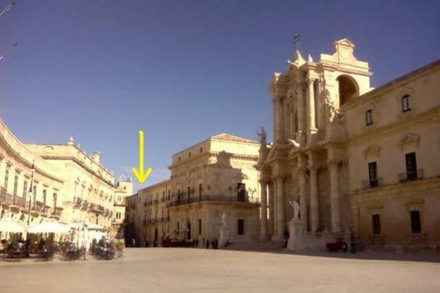 Domus 1333 Al Duomo Villa Syracuse Exterior photo